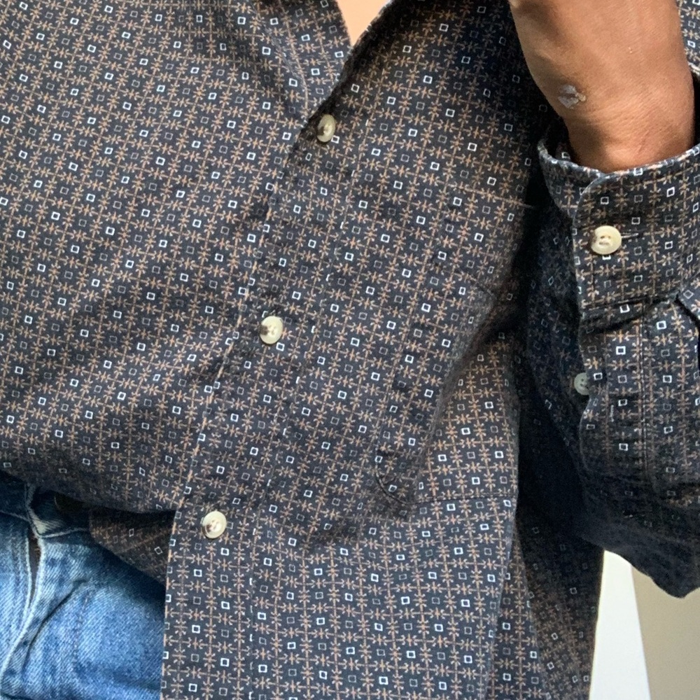 Vintage patterned button up - Picture 4 of 5